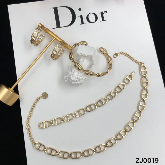 Tiffany & Co. Collier à maillons dorés, rose et gemmes transparentes 12