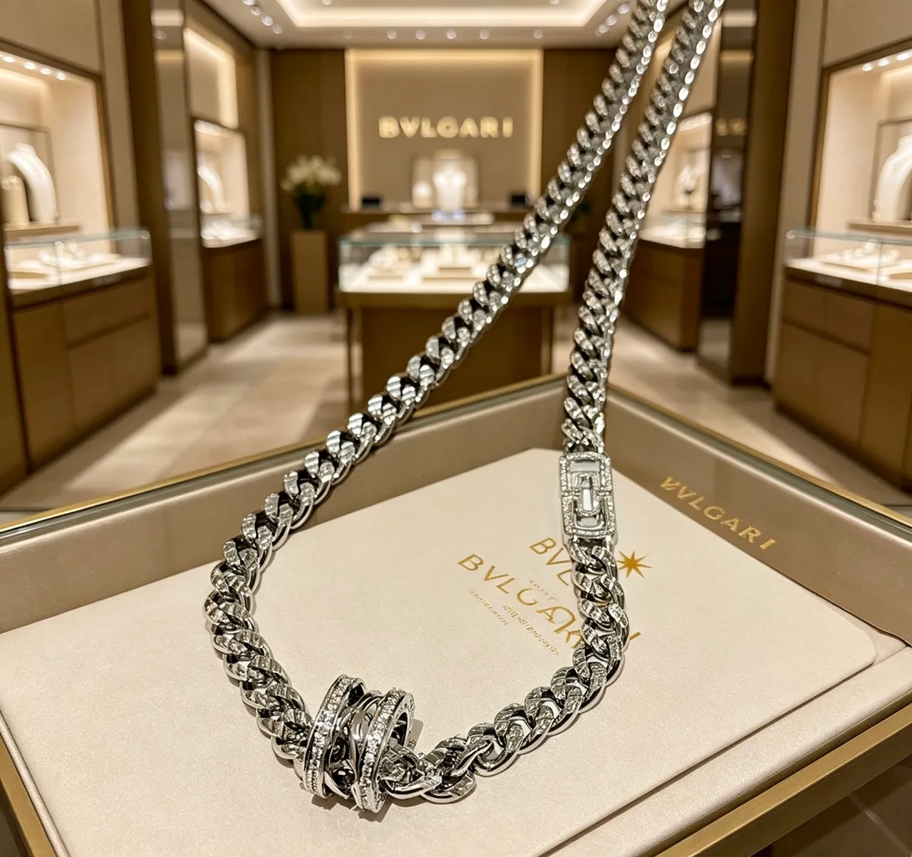 Tiffany & Co. HardWear Pavé diamant Curb-Link collier 4