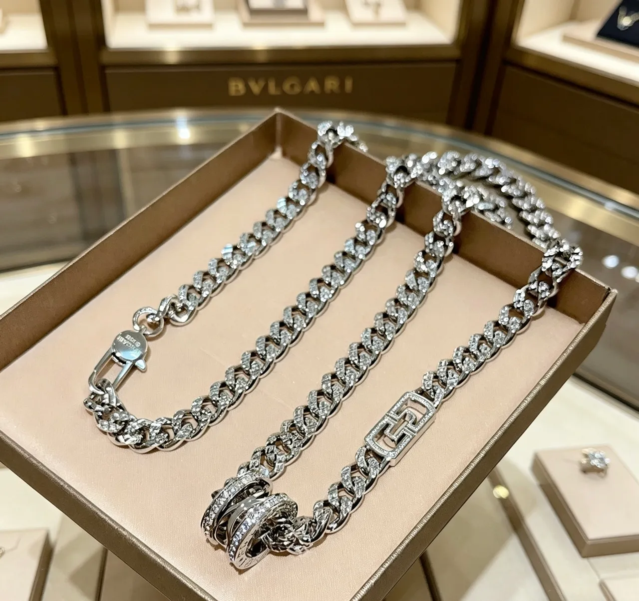 Tiffany & Co. HardWear Pavé diamant Curb-Link collier 7