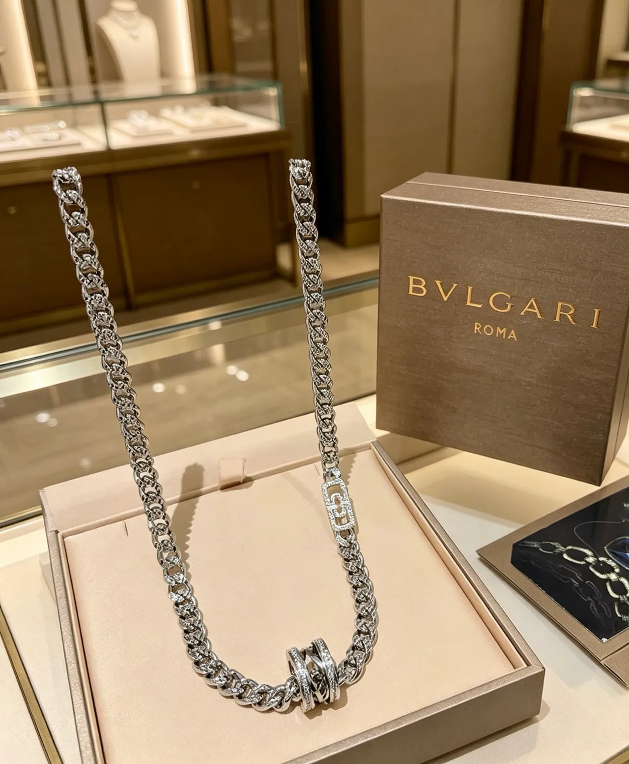 Tiffany & Co. HardWear Pavé diamant Curb-Link collier 9