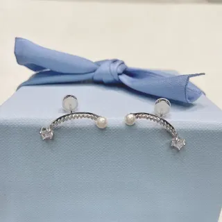 Tiffany & Co. Boucles d'oreilles Barre Courbe Perle et Diamants Pavé