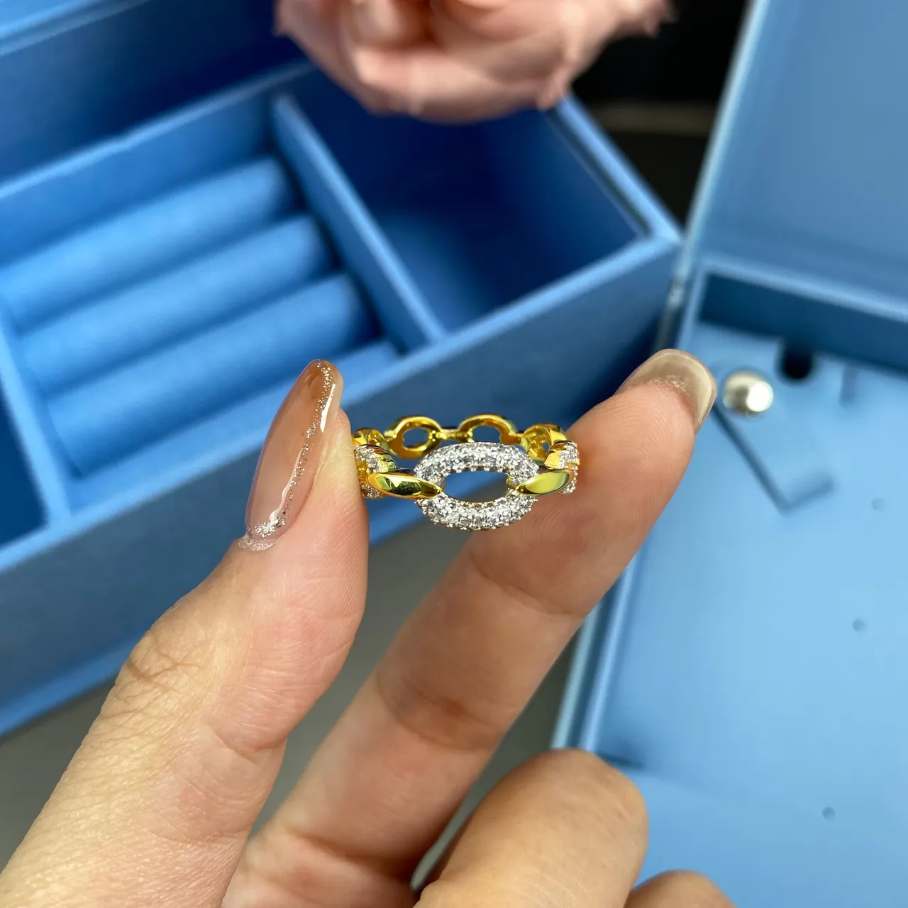 Tiffany & Co. HardWear créoles ovales entrelacées pavé diamants or bicolore 5