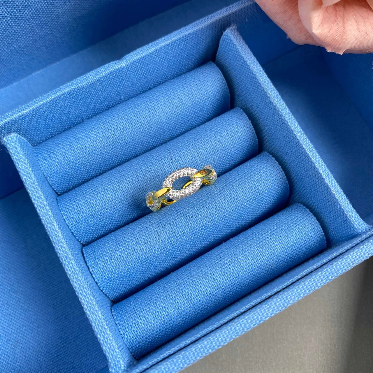 Tiffany & Co. HardWear créoles ovales entrelacées pavé diamants or bicolore 8