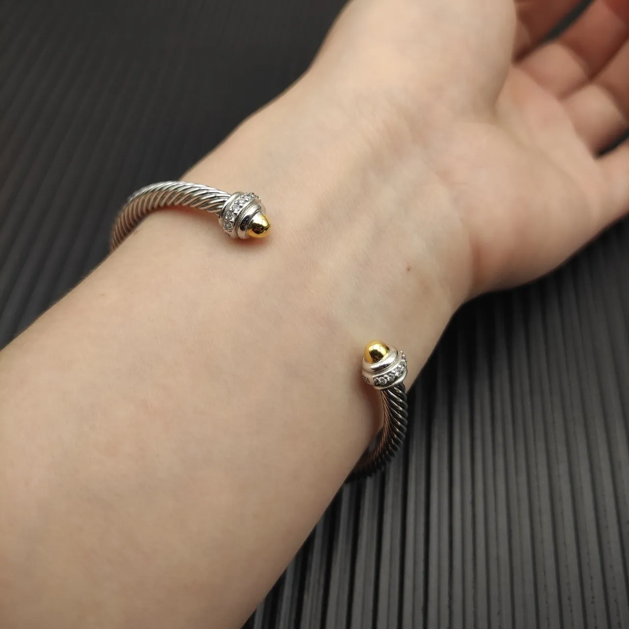 Tiffany & Co. HardWear Câble torsadé Bi-ton Pavé Bracelet 6