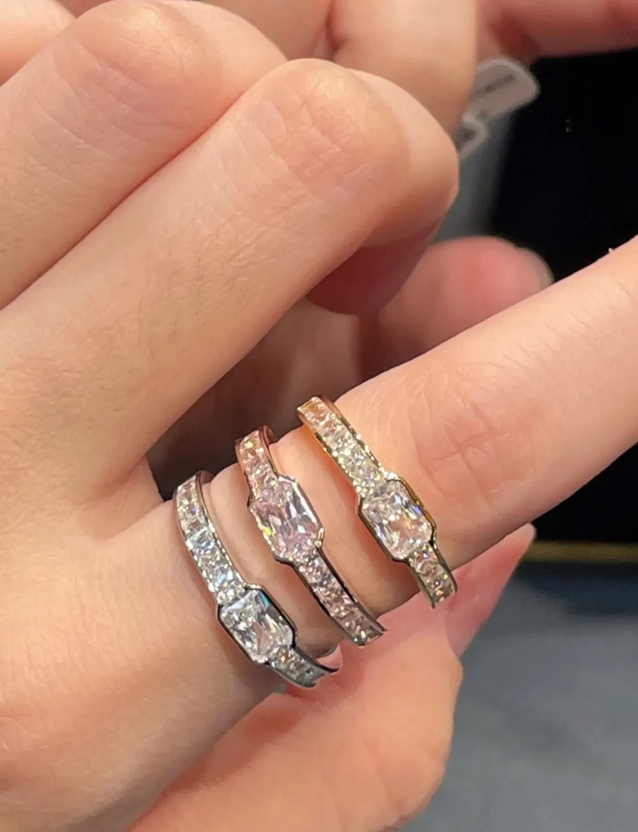 Tiffany & Co. Navy Silver Pierre Centrale Taille Émeraude Pierres Baguette Bague 4