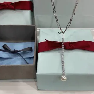Tiffany & Co. Chaîne de clips de papier avec pavé et perle pendante