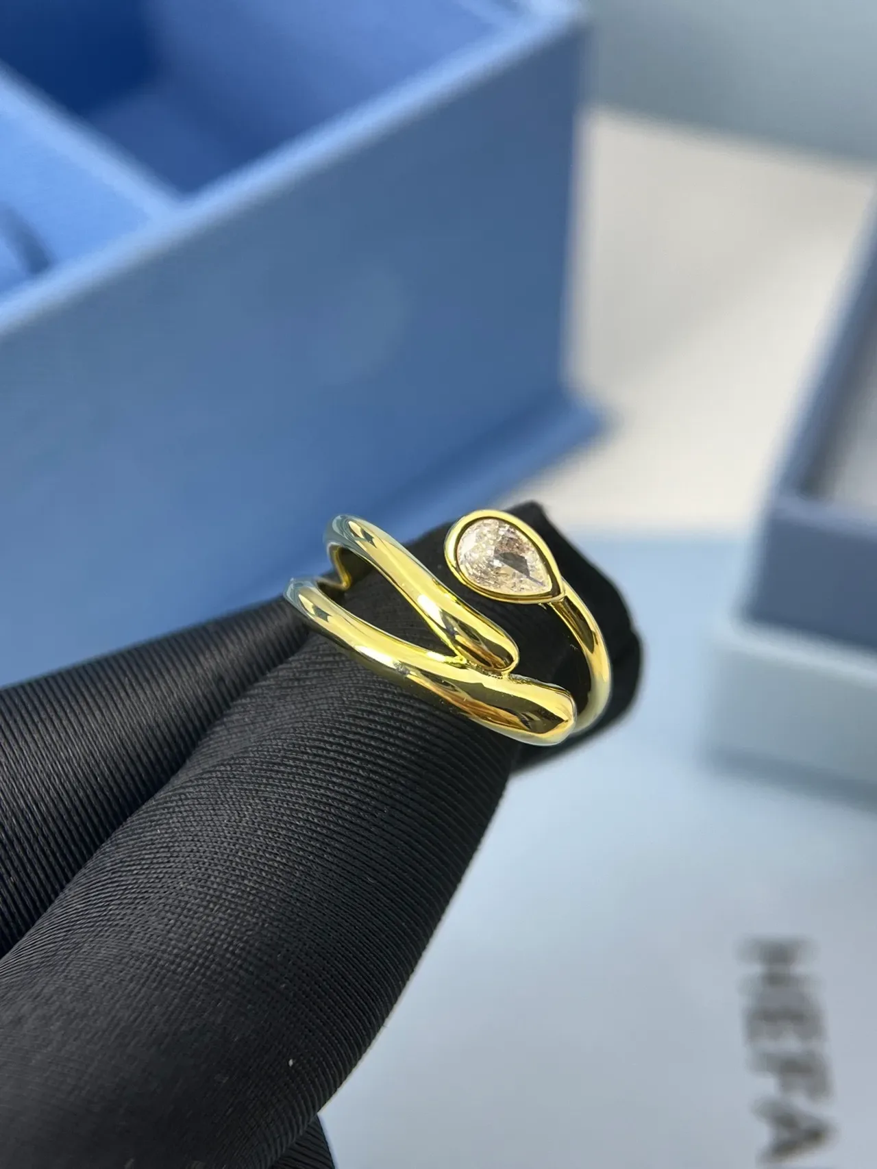 Tiffany & Co. Split Shank Pear-Cut Stone Ring 7