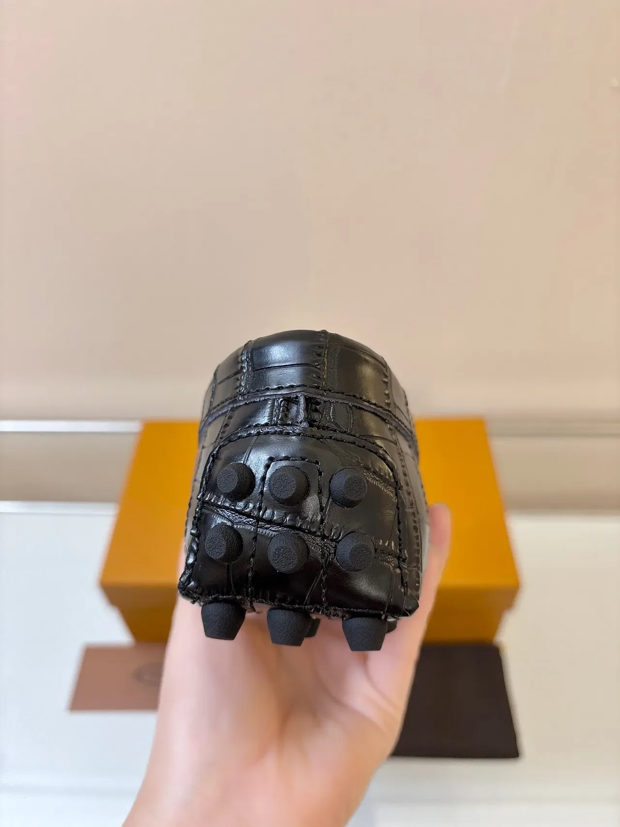 Mocassim Tod's Gommino Preto Marrom Couro de Crocodilo embossado com fivela metálica Horsebit 4