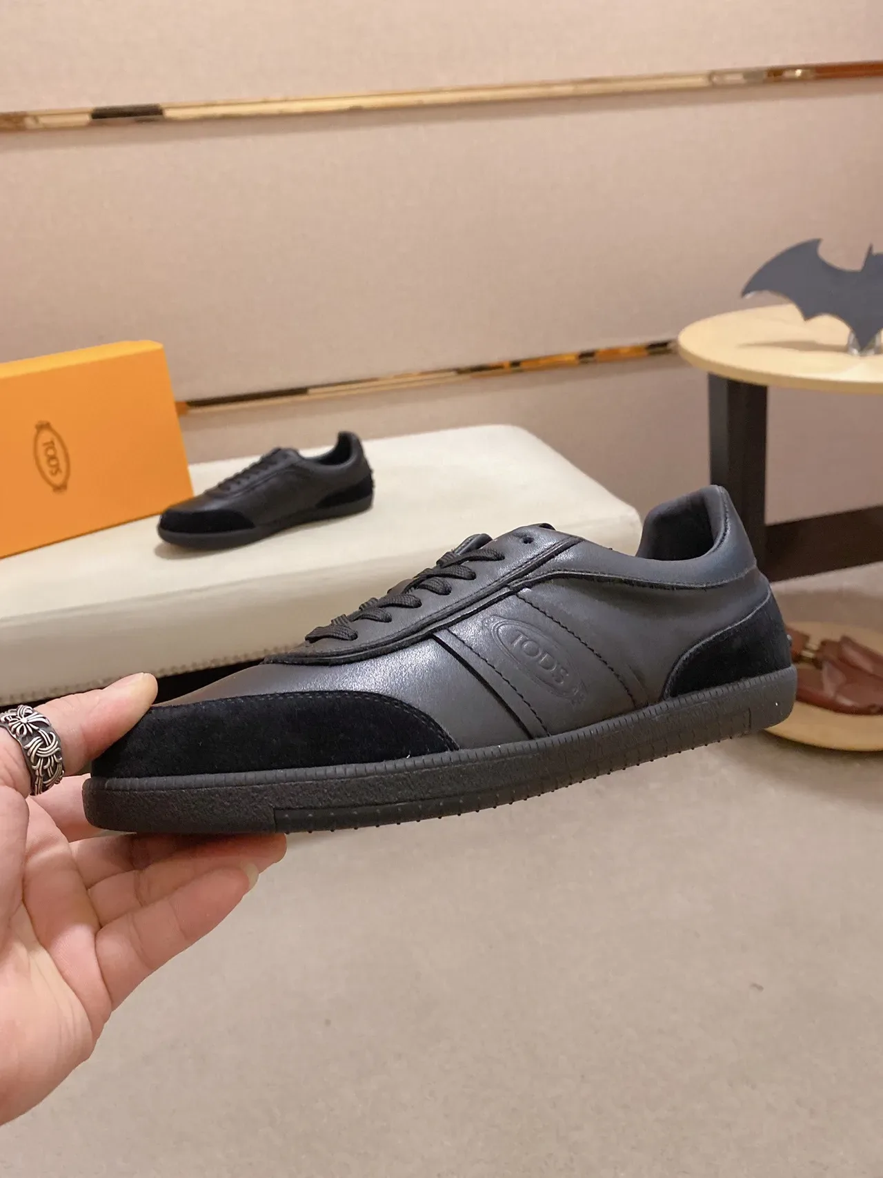 Tod's Gommino Black Low-Top Leather-Suede Hybrid Lifestyle Sneakers 8