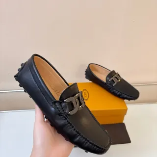 Tod's Gommino Loafer Black Leather Horsebit Buckle Pebble Sole Loafer