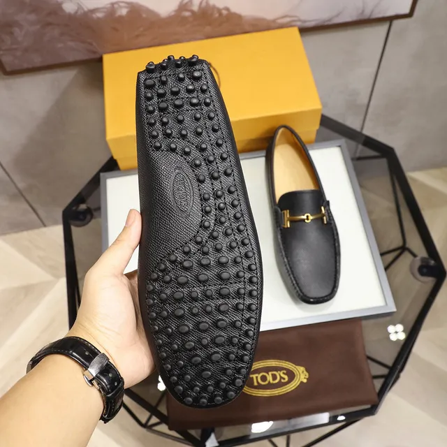 Tod's Horsebit Loafer Mocassins de Couro Texturizado Preto 2