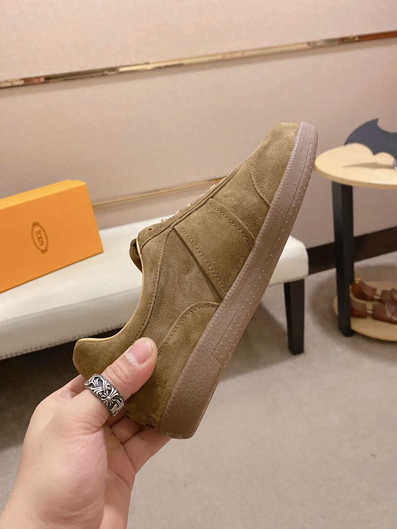 Tod's Gommino Chaussures Lifestyle Vert Olive Daim 6