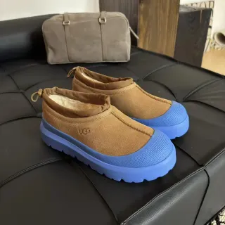 UGG Botas de Nieve Marrón Azul Slip-On Forradas con Shearling