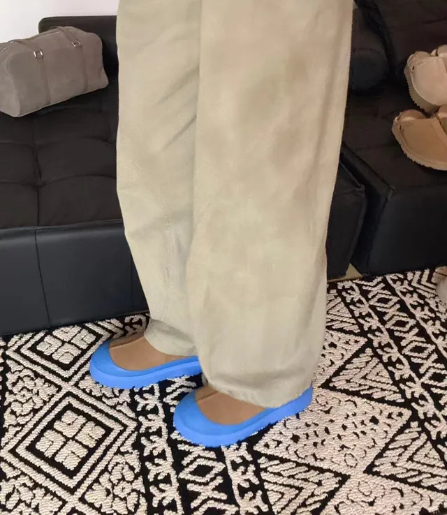UGG بني أزرق سحابي مبطن بجلد الغنم حذاء ثلجي 7