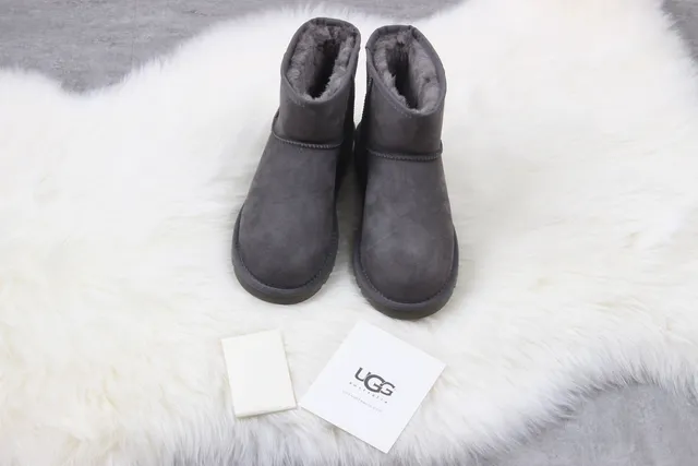 UGG Classic Mini Charcoal Gray Suede Shearling-Lined Snow Boots 7