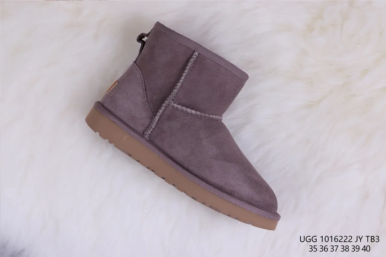 Bottes de Neige UGG Classic Mini en Daim Dusty Mauve Doublées en Shearling 6