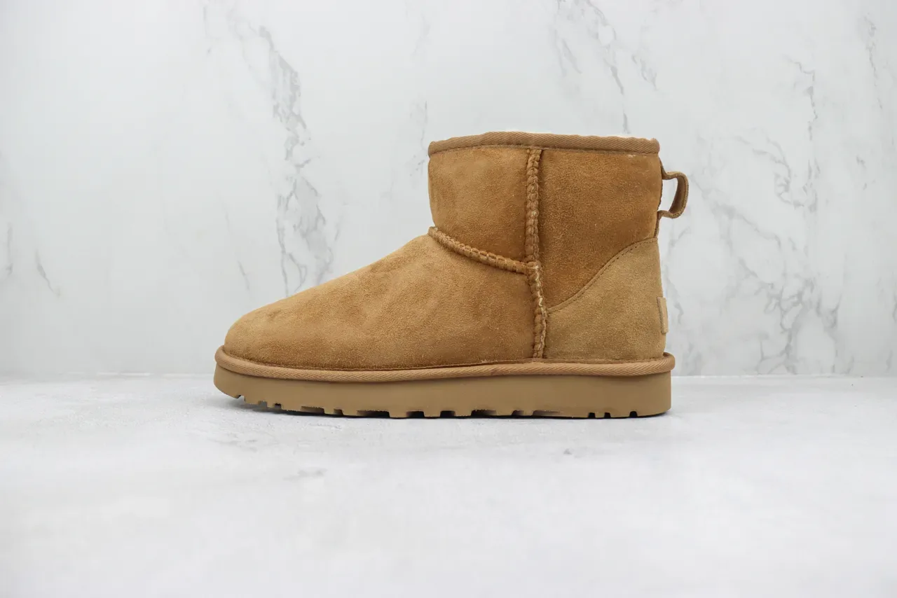 UGG Classic Short চেস্টনাট সুয়েড শিয়ারলিং লাইন্ড স্নো বুট 6
