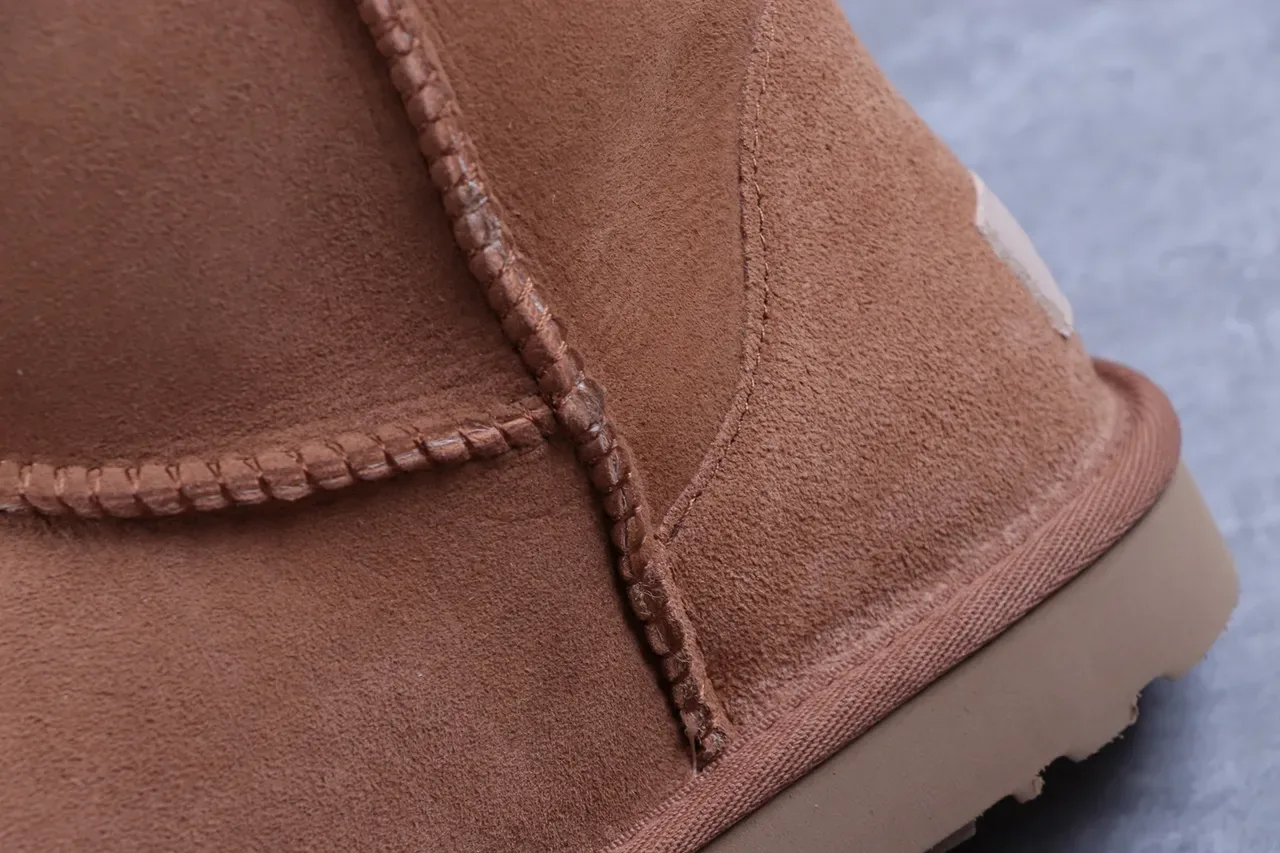 UGG Botas de media caña Classic Tall en ante Chestnut forradas de shearling 3
