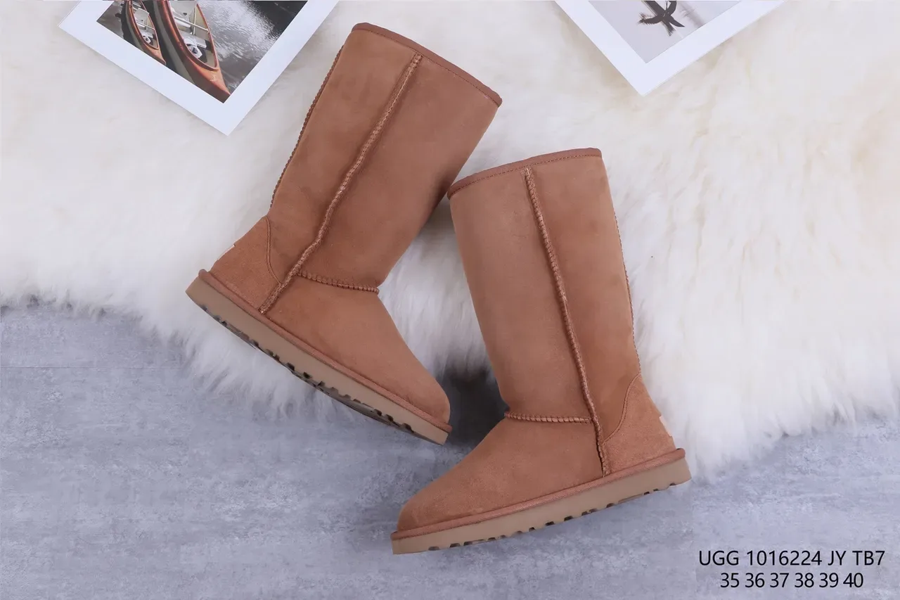 UGG Botas de media caña Classic Tall en ante Chestnut forradas de shearling 7