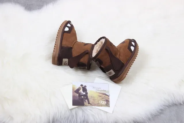 UGG Kids Dog-Face Shearling-Lined Brown Snow Boots 3