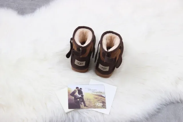 UGG Kids Dog-Face Shearling-Lined Brown Snow Boots 5