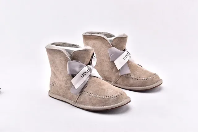 UGG Mini Bailey Button Bling Stone Suede Ankle Boots 9