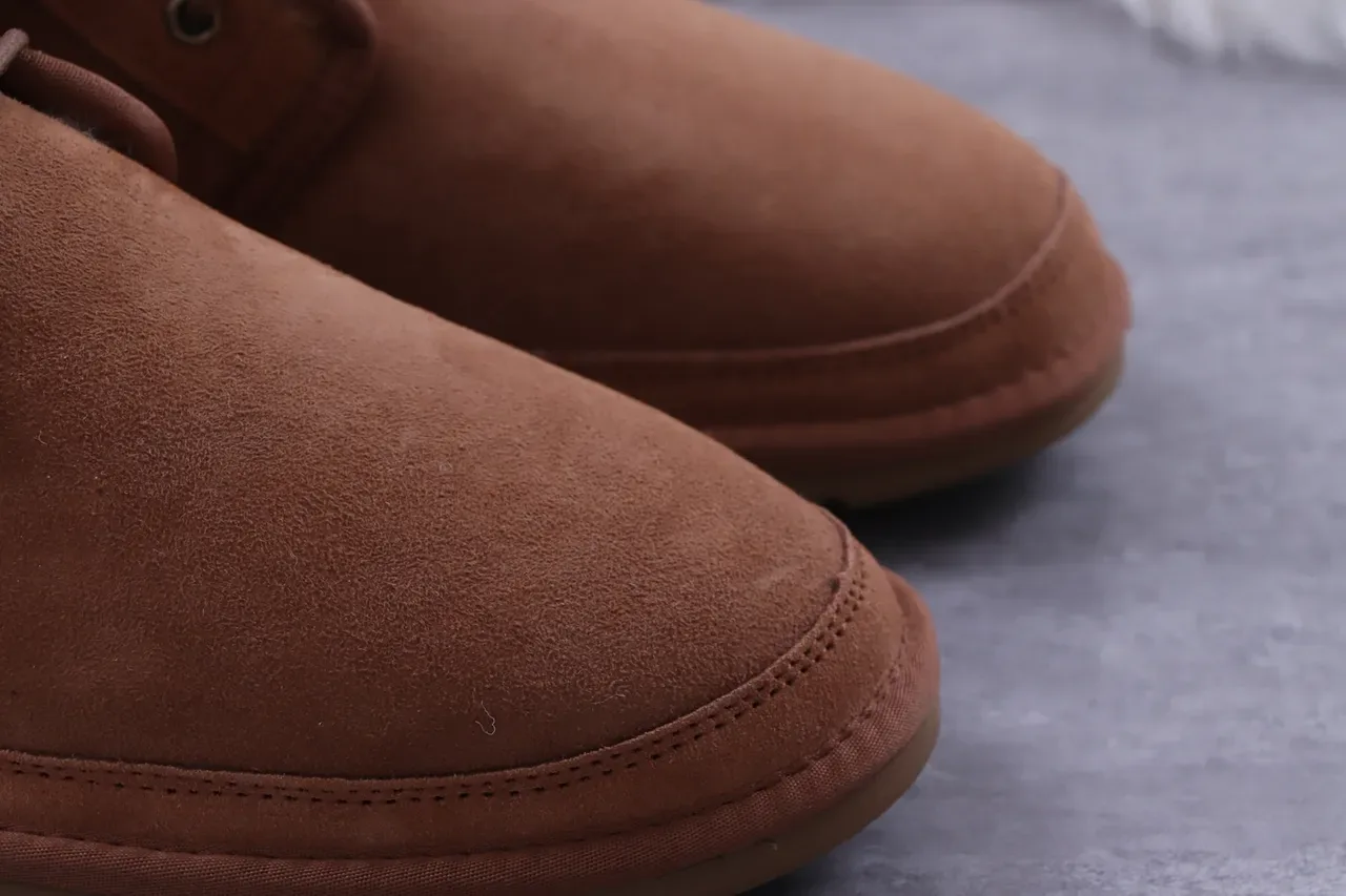 UGG Tasman Bottes de Neige Marron Châtain en Daim avec Doublure en Peau de Mouton 10