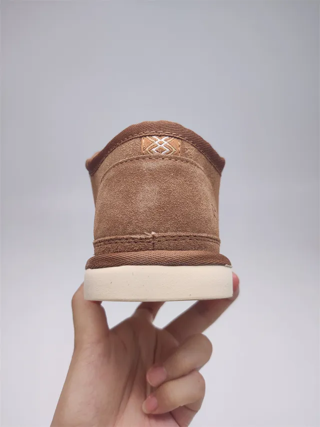 UGG Tasman Chestnut Suede Shearling-Lined Snow Boots 9