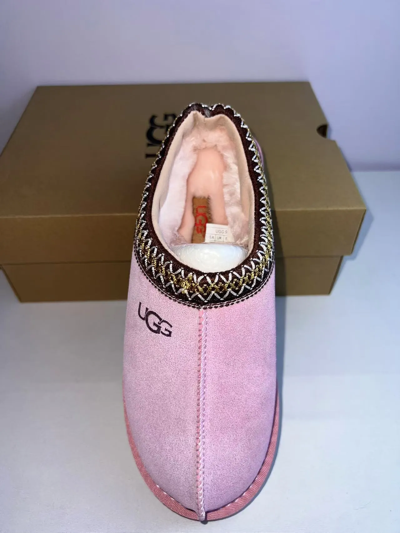 UGG Tasman Chaussures Casuales à tige en daim rose marron avec ourlet tressé et col 3