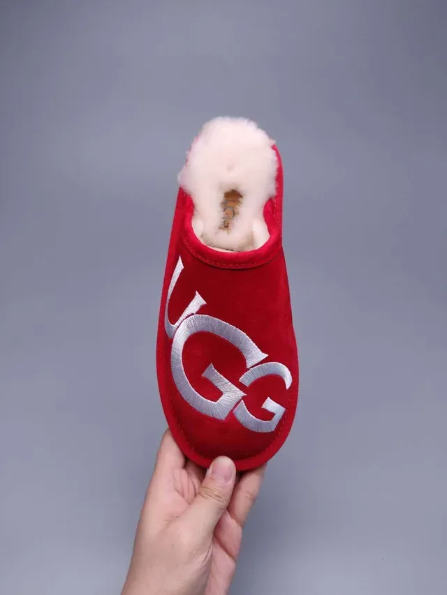 UGG Tasman Red Embroidered Logo Slipper 10