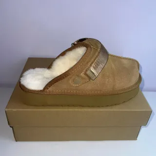 UGG Tasman Tan بانتوفل منصة سويد مبطن بشيرلينج