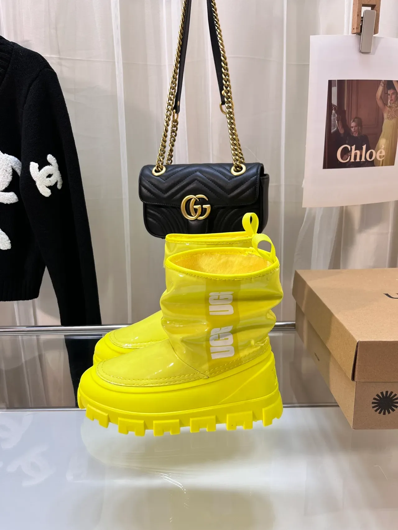 UGG Yellow Glossy Patent-Like Upper Chunky Lug Sole Snow Boots 5
