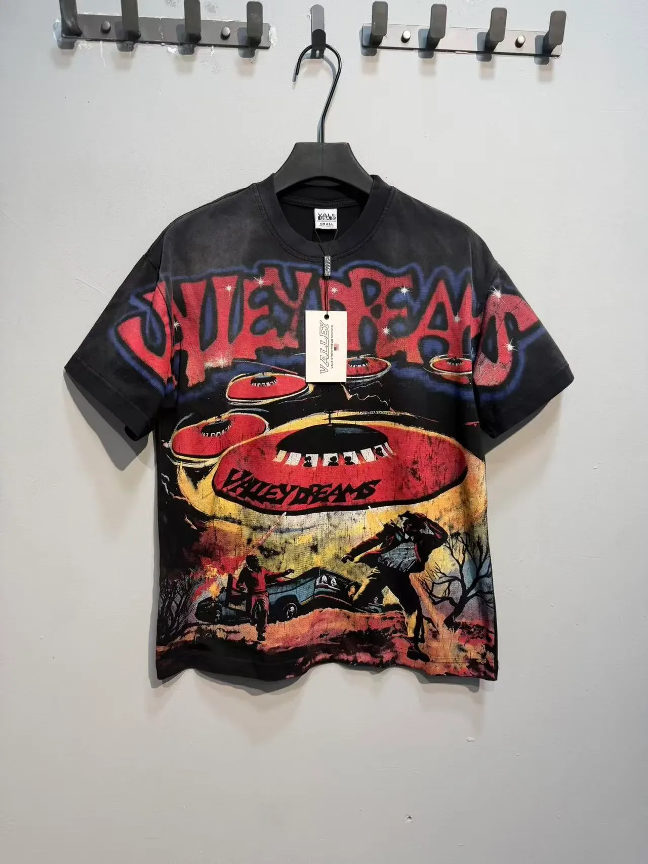 Vale Forever Acid-Wash Black and Graphic-Print T-Shirt 6