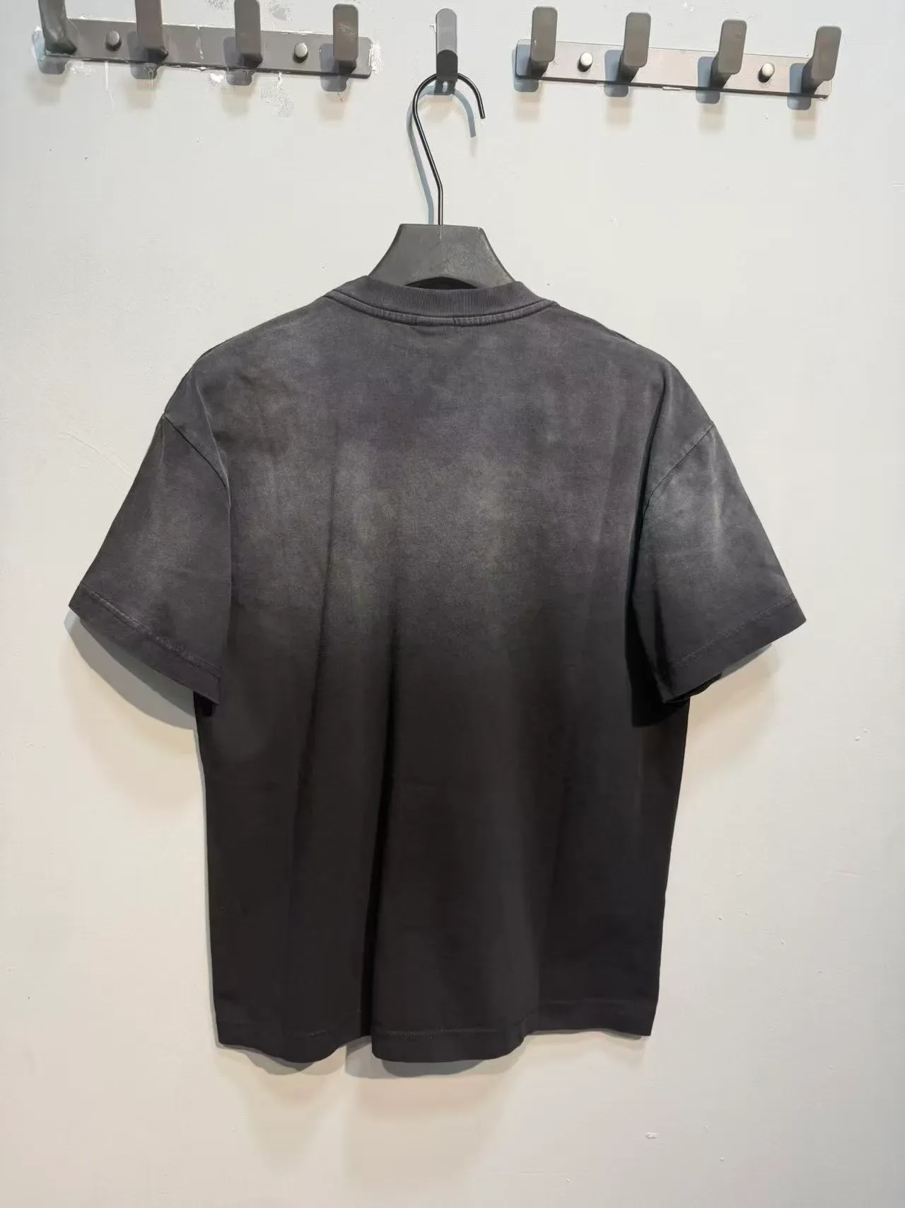 Vale Forever Acid-Wash Black and Graphic-Print T-Shirt 7