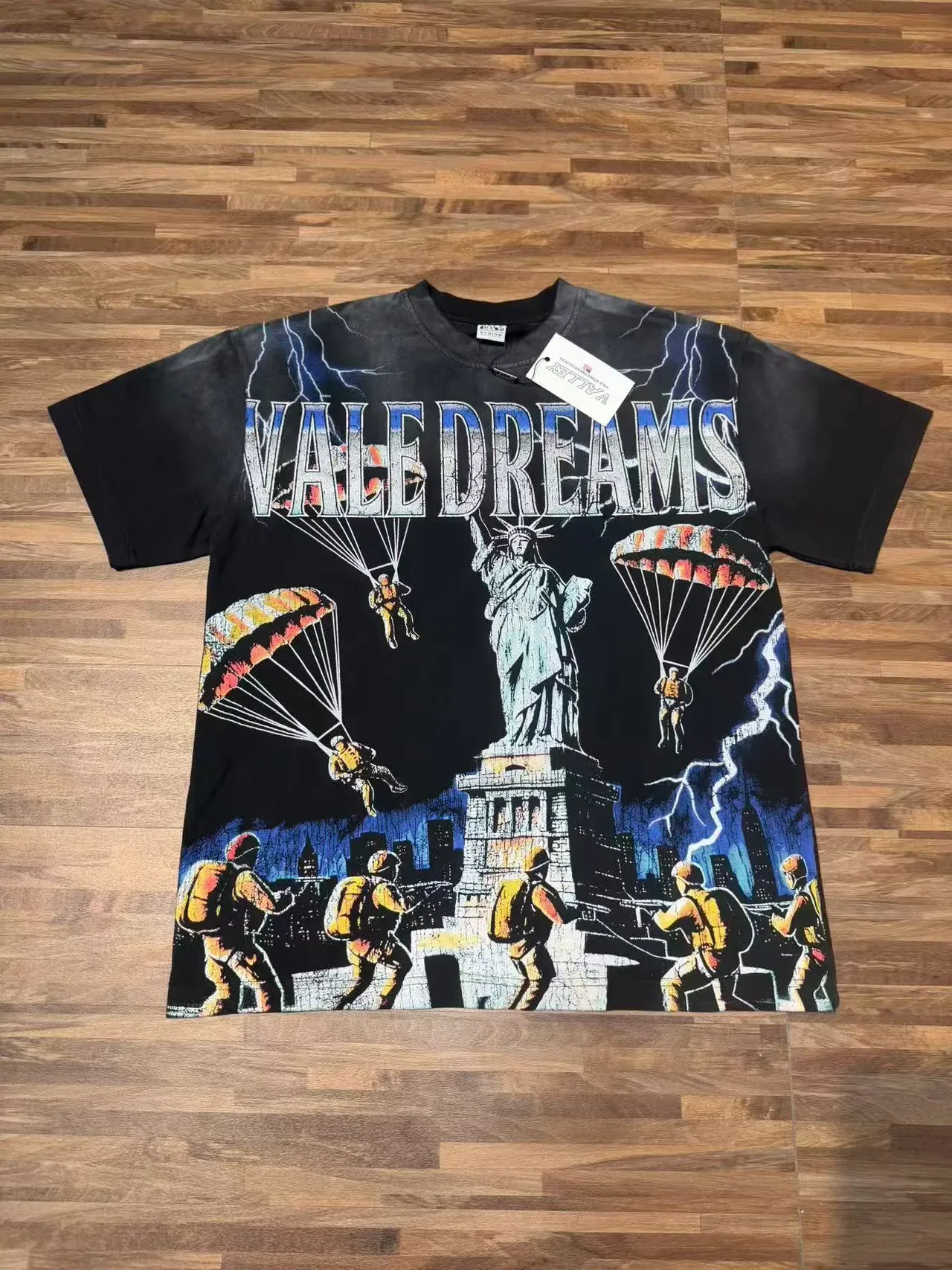 Vale Forever Vale Dreams Graphic Print Black T-Shirt 6
