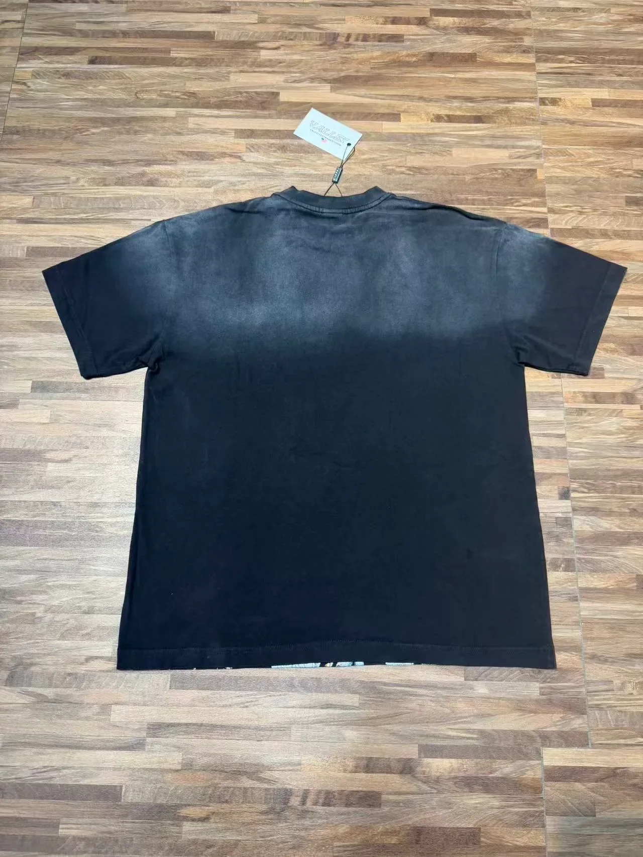 Vale Forever Vale Dreams Graphic Print Black T-Shirt 7