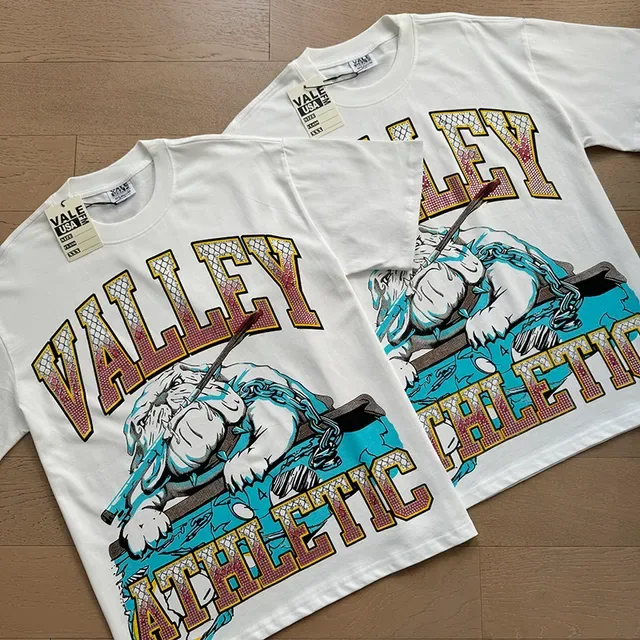 تي شيرت أبيض بطباعة جرافيك Vale Forever Valley Athletic 2