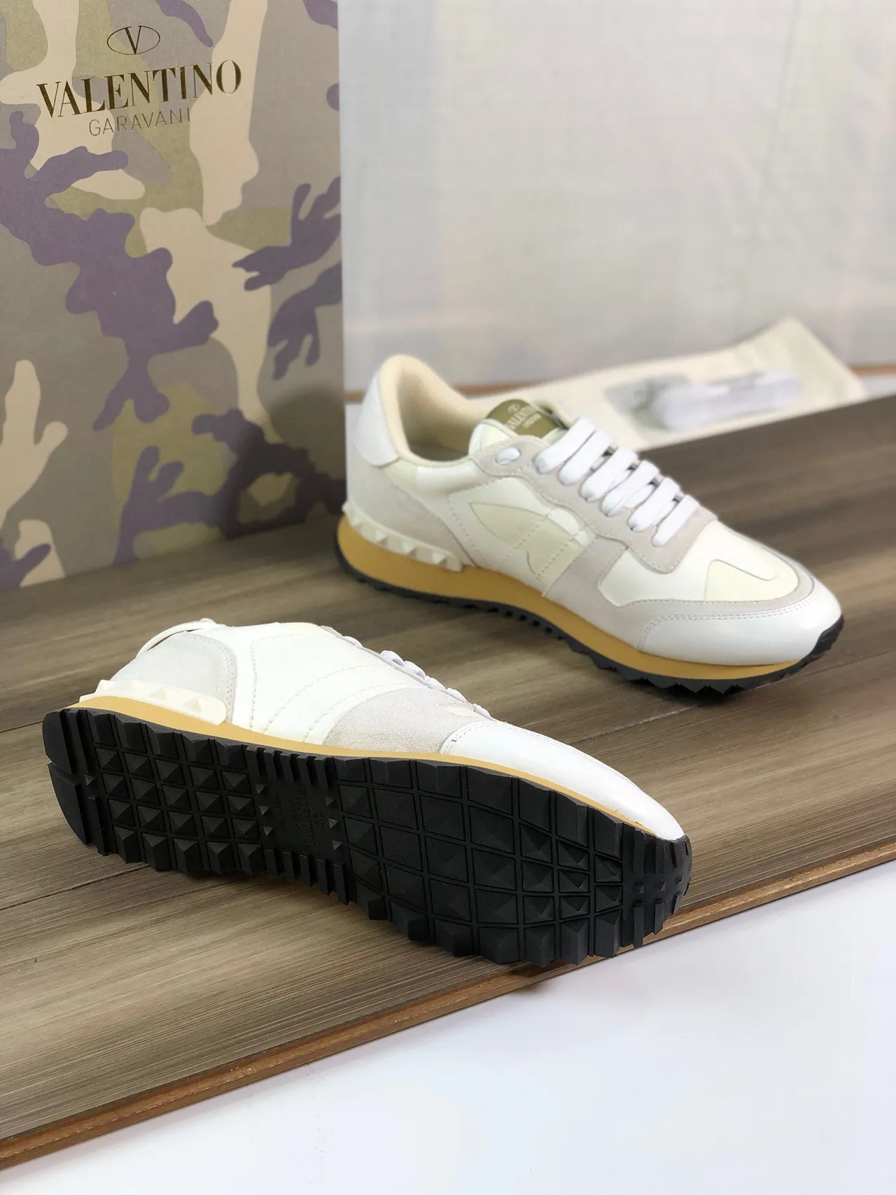 Valentino Rockstud Beige Gold Mixed-Material Upper Pyramid Stud Heel Lifestyle Sneakers 5