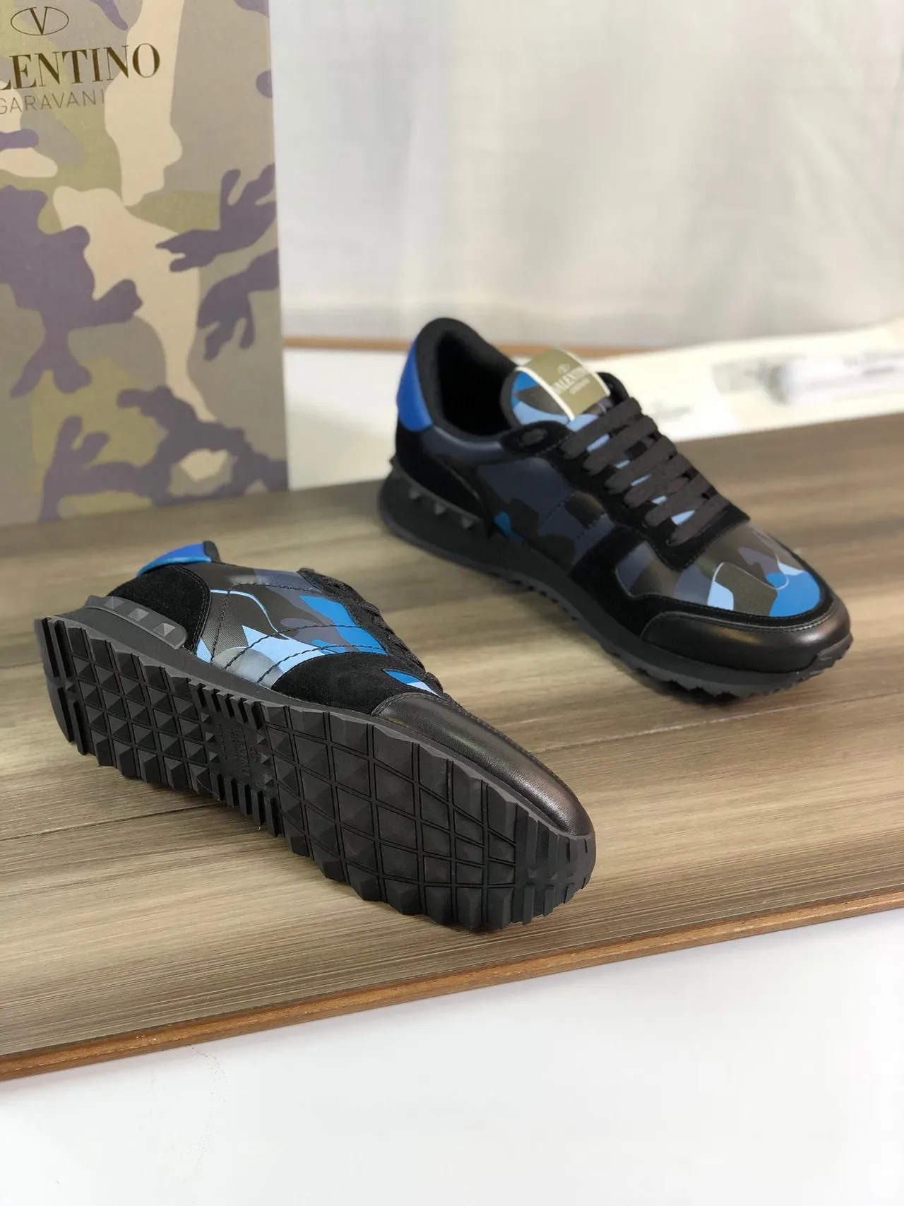 Valentino Rockstud Runner Camouflage Black Blue Lifestyle Sneakers 2