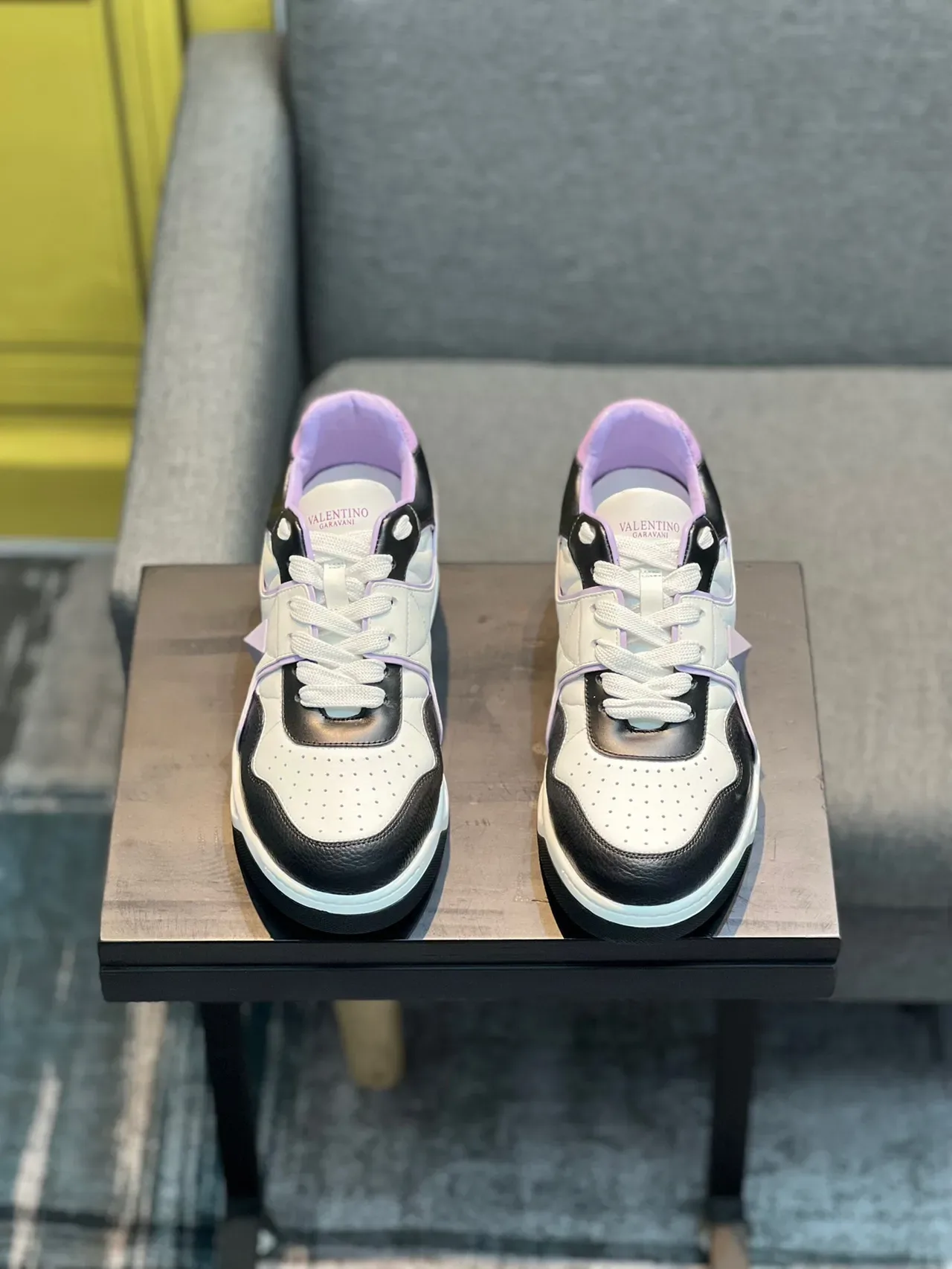 Sneakers Lifestyle Valentino Rockstud Style Blanc Noir Violet 6