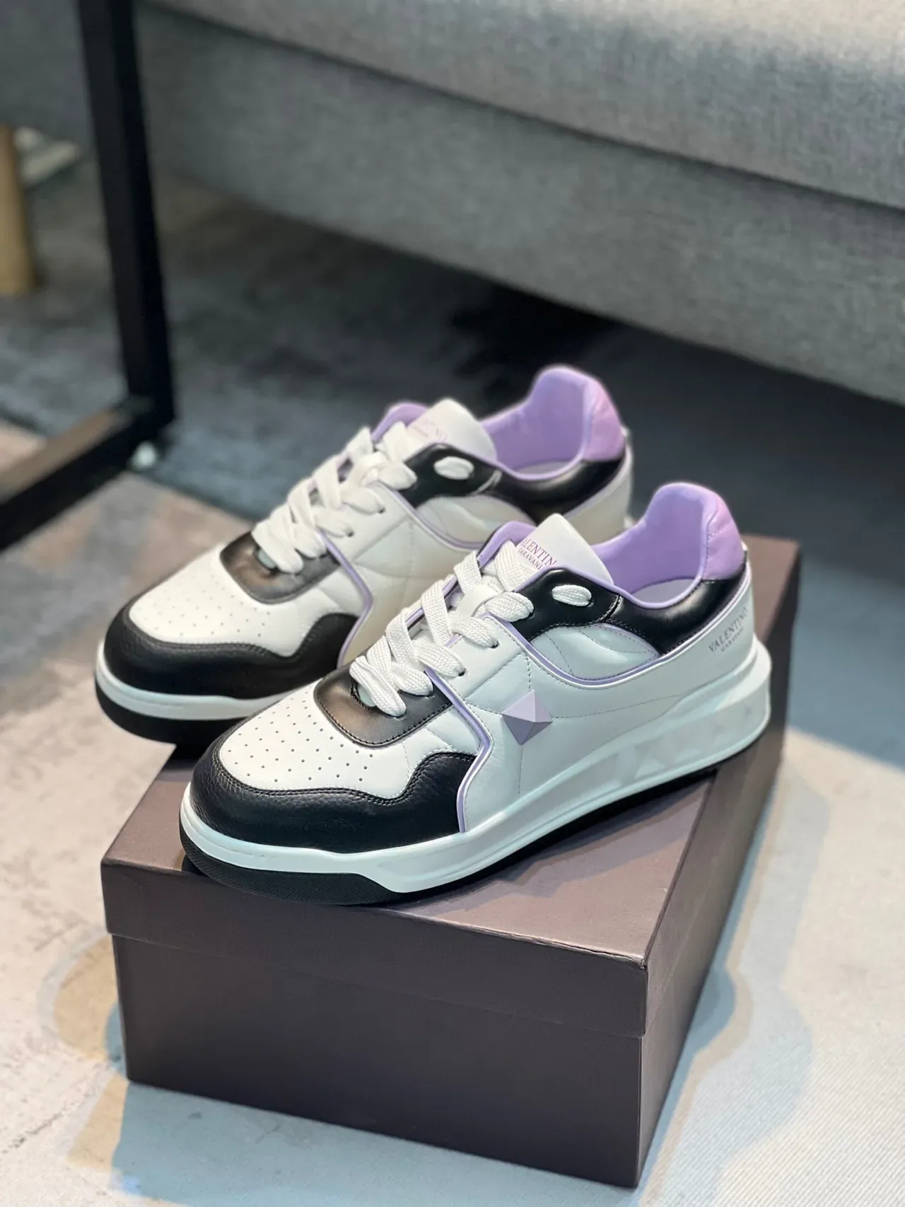 Sneakers Lifestyle Valentino Rockstud Style Blanc Noir Violet 7