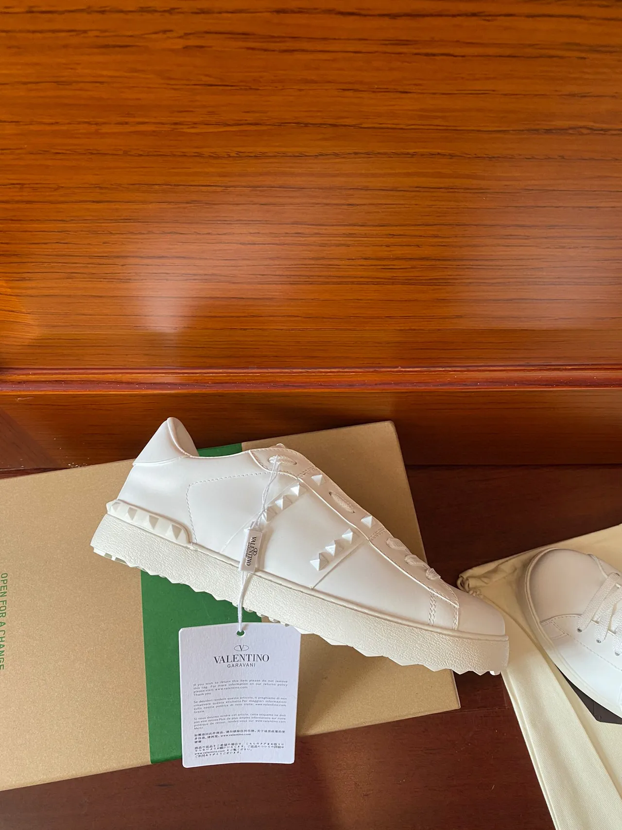 Valentino Rockstud White Leather Pyramid Stud Lifestyle Sneakers 5