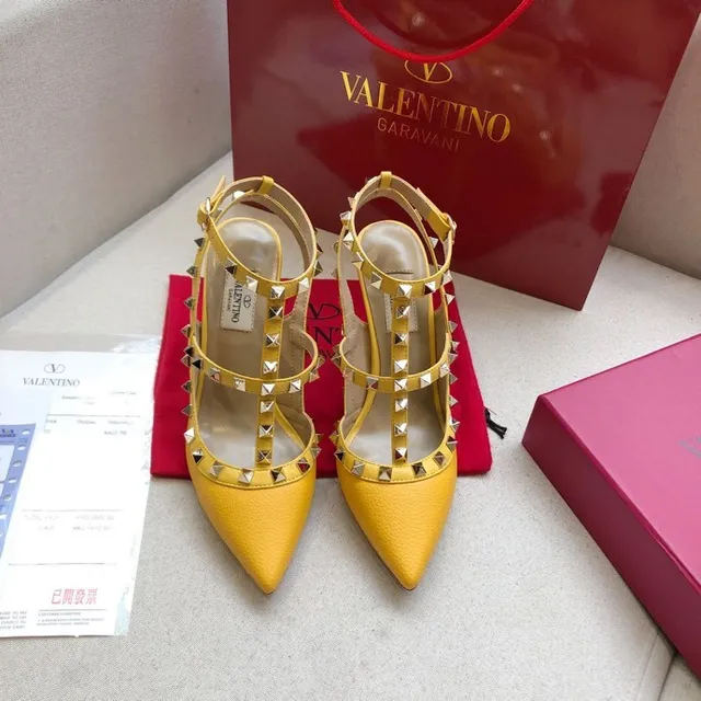 Valentino Rockstud Yellow Leather Pyramid Stud Stilettos 8