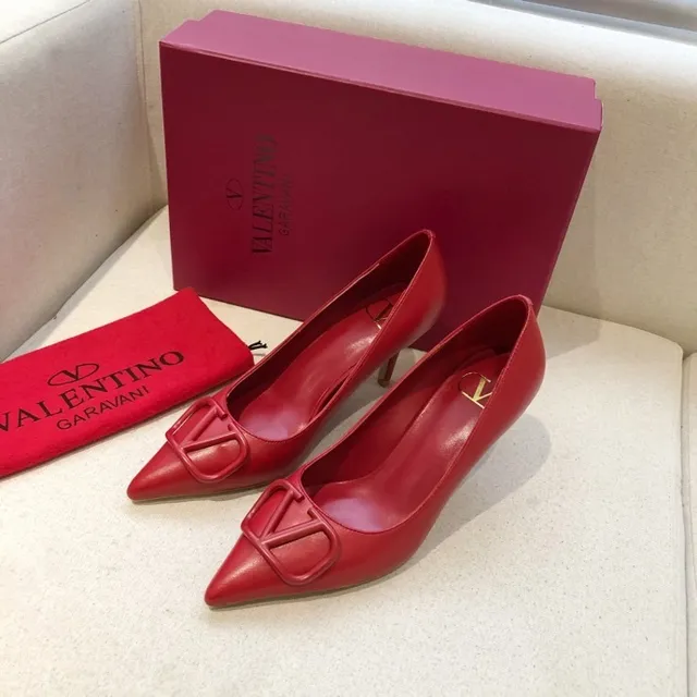 Valentino VLOGO Pump Red Gold Pointed-Toe Stiletto Heel Pump 2