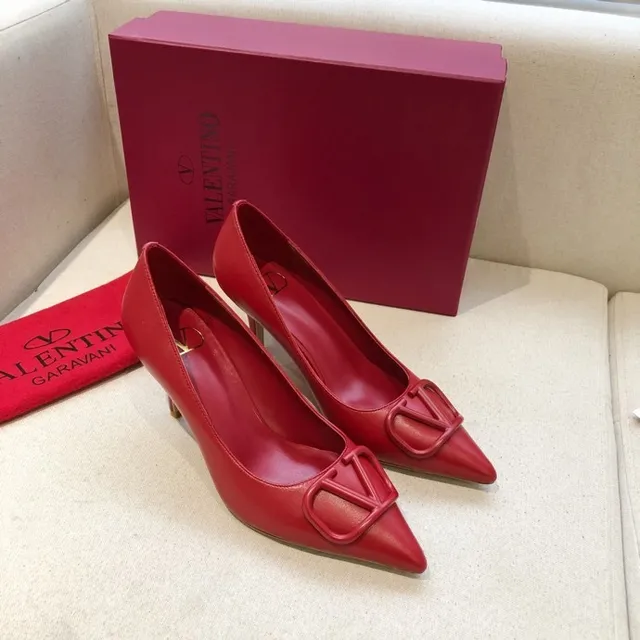 Valentino VLOGO Pump Red Gold Pointed-Toe Stiletto Heel Pump 6