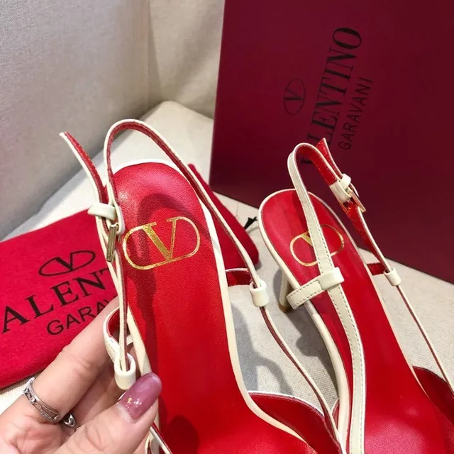 Valentino VLTN Cream and Red Leather VLogo Buckle Pumps 7