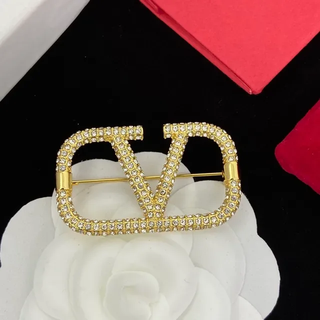 Broches Valentino VLTN Logo Cristal Doré 6