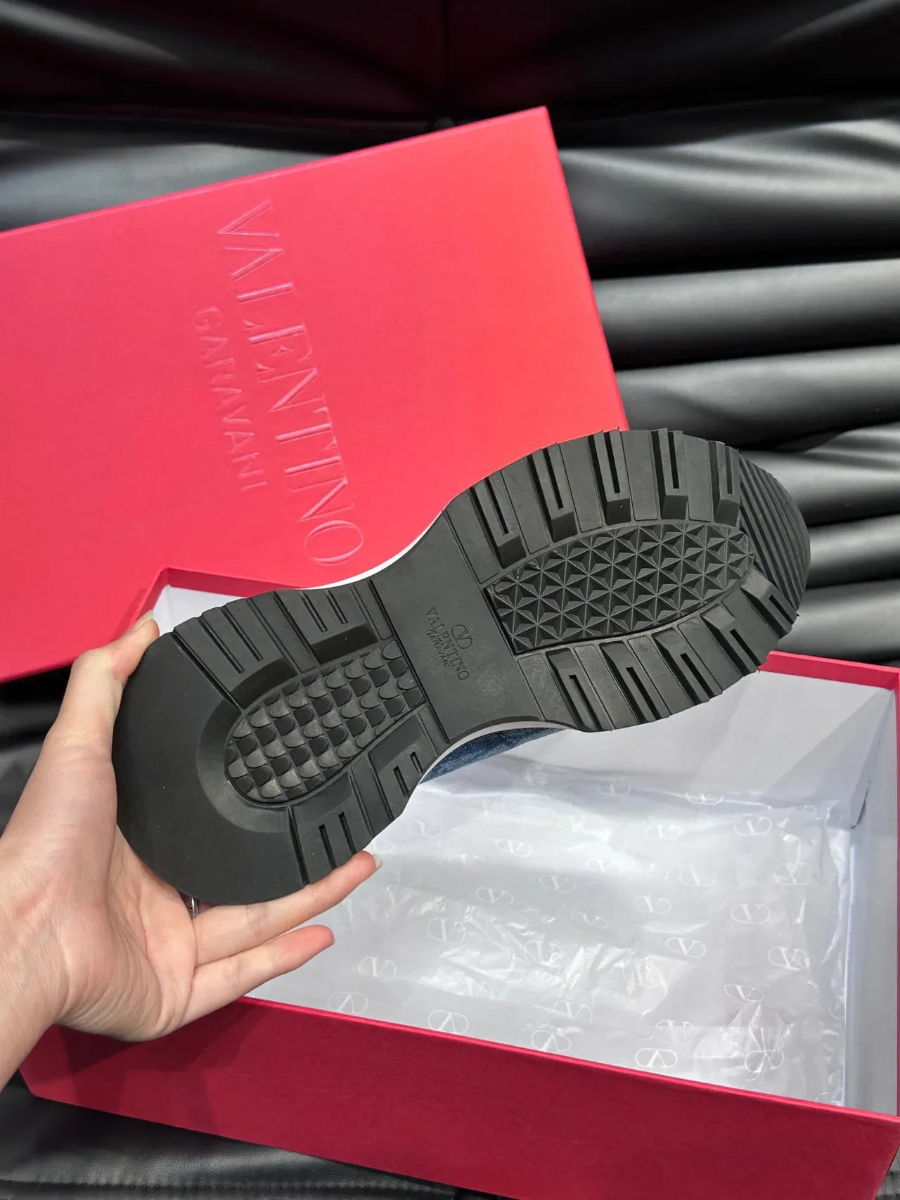 Valentino VLTN Runner Chaussures Lifestyle Bleu Marine Texturées en Denim 9