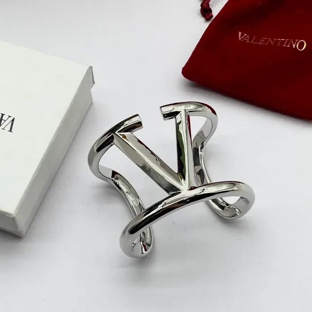 Valentino VLTN Argent et Or Bracelet Ouvert Motif V-Logo 6