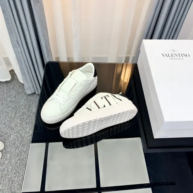 Valentino VLTN Tênis Lifestyle com Logo Branco 2